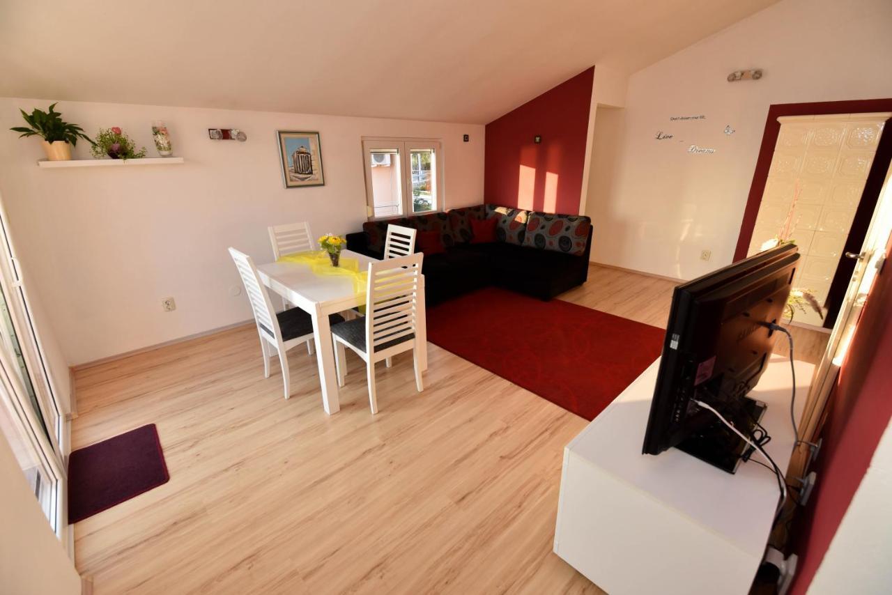 Bonaca Apartamento Rtina Exterior foto